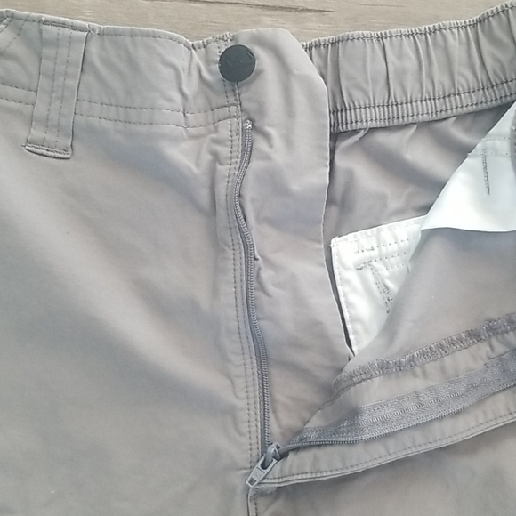 SOLD Wrangler Hiker Cargo Short Bundle Size 32 - Picture 3 of 9